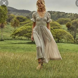 NWOT Doen Ischia Dress in Berry Bijou